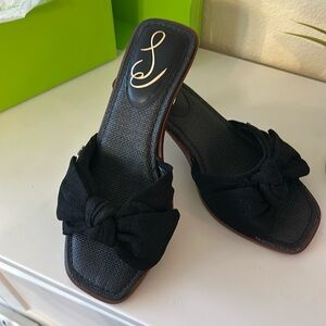 Sam Edelman black linen pumps with bow